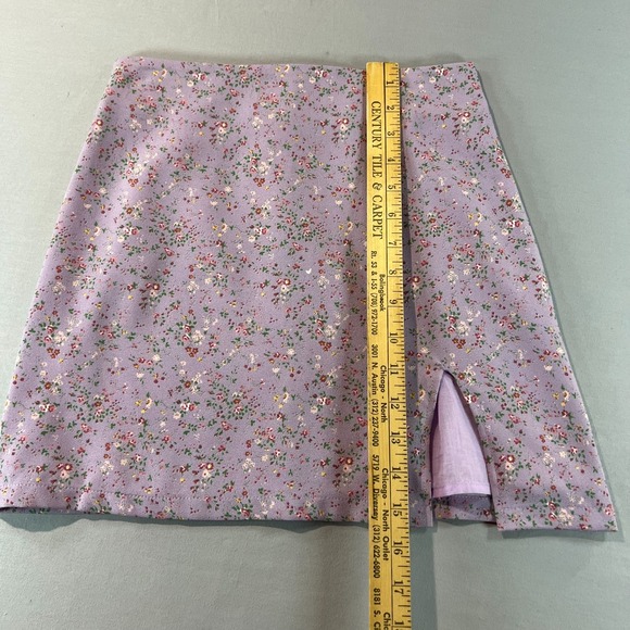 Princess Polly Purple‎ Floral Mini Skirt Size 2 Y2K Slit Cottagecore - Picture 3 of 6